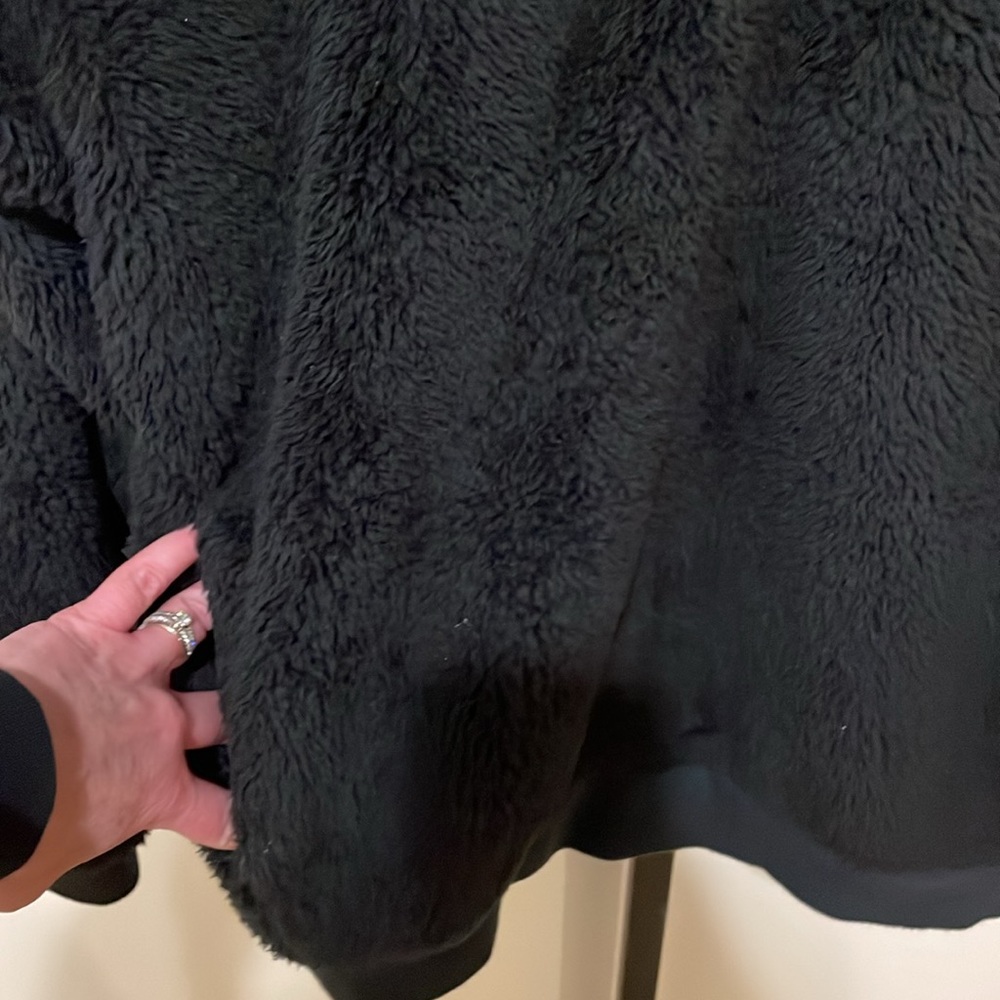 Lukka Lux Women's Black Fleece Jacket - Picture 5 of 5